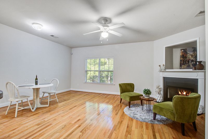 4123 Perrine St, Charleston, SC 29414