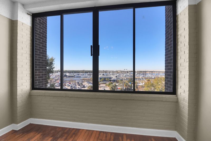 14 Lockwood Dr #4 L, Charleston, SC 29401