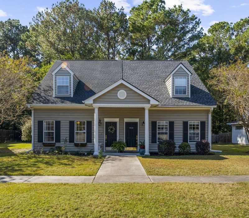 2152 Kings Gate Ln, Mount Pleasant, SC 29466
