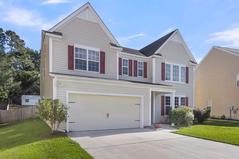 127 Rawlins Dr, Summerville, SC 29485
