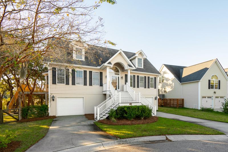 1462 Harborsun Dr, Charleston, SC 29412