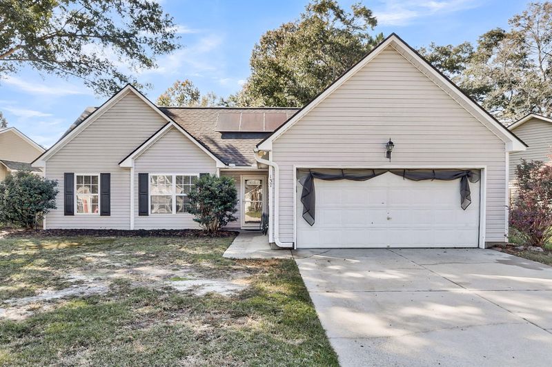 137 Paddock Way, Summerville, SC 29486