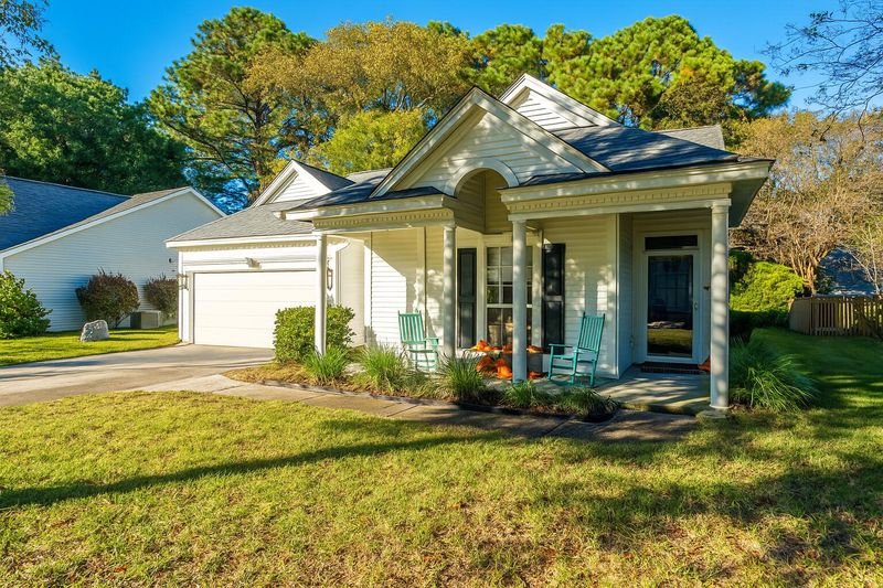 475 Old Carolina Ct, Mount Pleasant, SC 29464