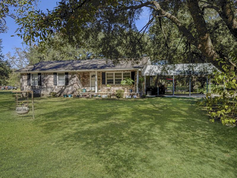 5736 Hyde Park Rd, Ravenel, SC 29470