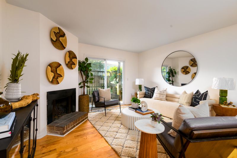 1402 Camp Rd #10-D, Charleston, SC 29412