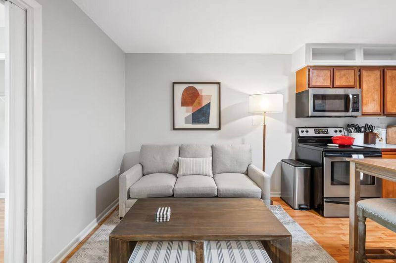 40 Bee St #306, Charleston, SC 29403