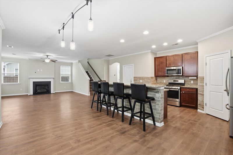 536 Man O War Ln, Moncks Corner, SC 29461