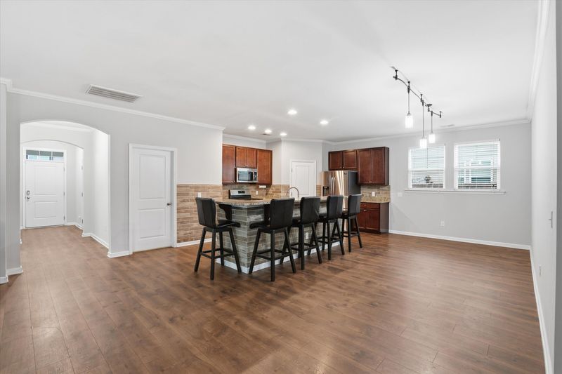 536 Man O War Ln, Moncks Corner, SC 29461