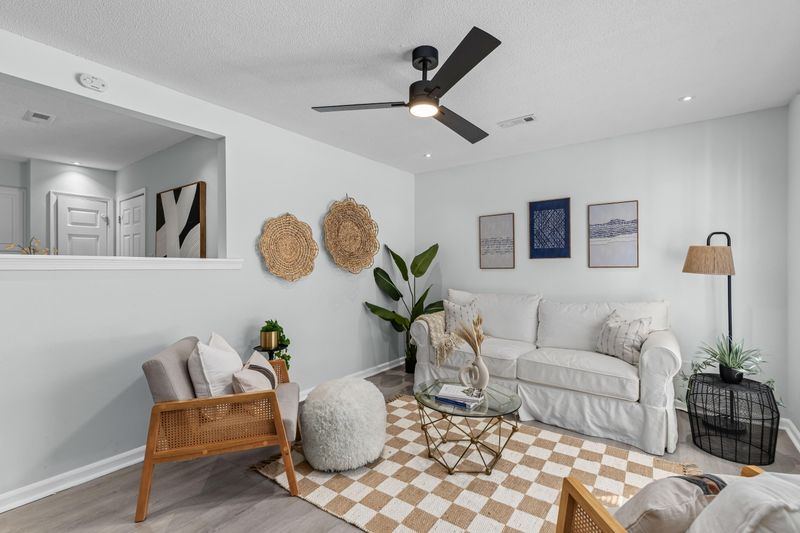 7696 Midwood Dr, North Charleston, SC 29420