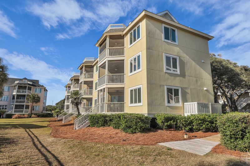9000 Palmetto Dr #A-101, Isle Of Palms, SC 29451