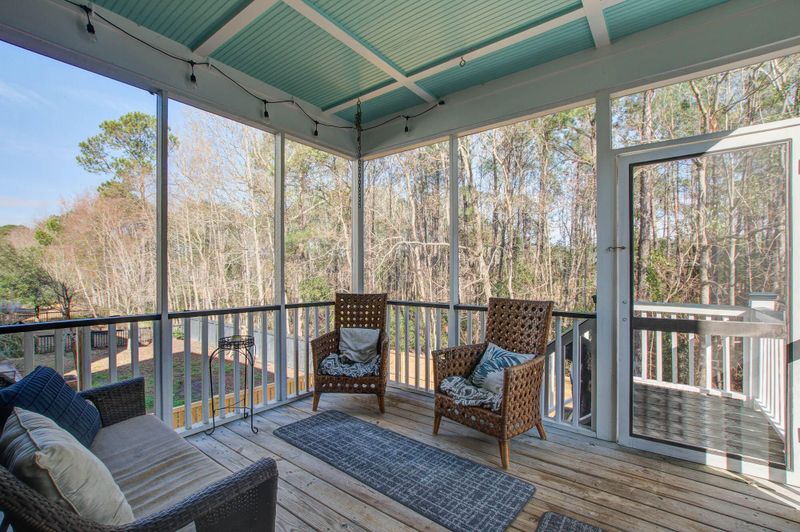 214 Clouter Creek Dr, Charleston, SC 29492