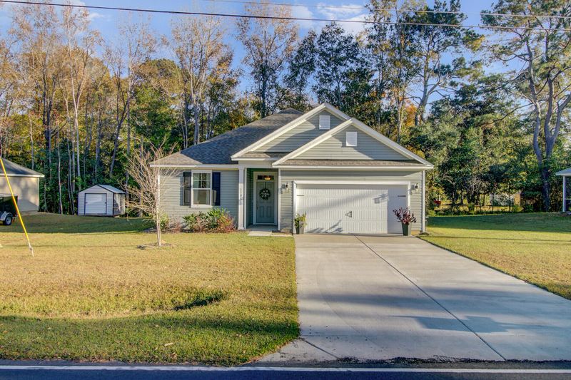 1106 Graham St, Saint Stephen, SC 29479