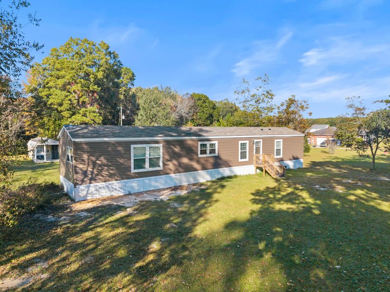 226 Collier Ln, Moncks Corner, SC 29461