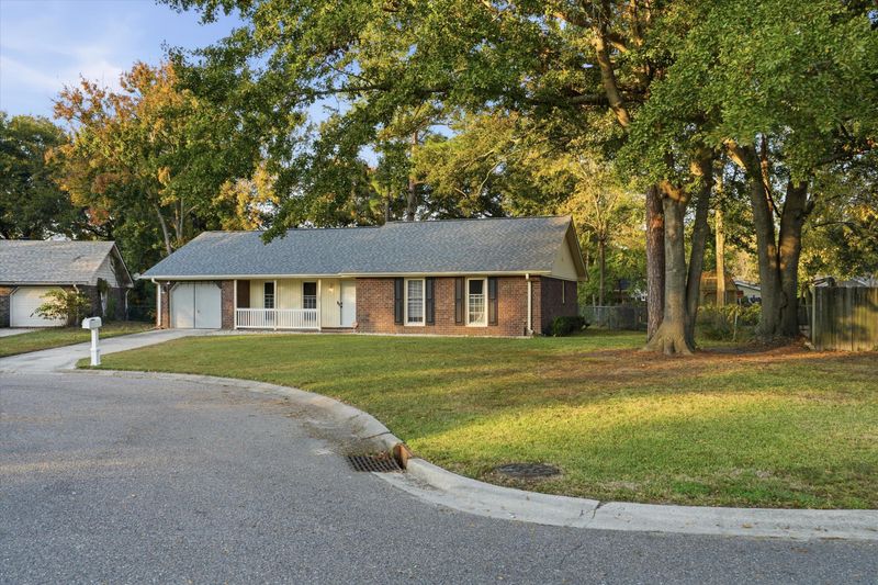 102 Moccasin Ct, Summerville, SC 29486