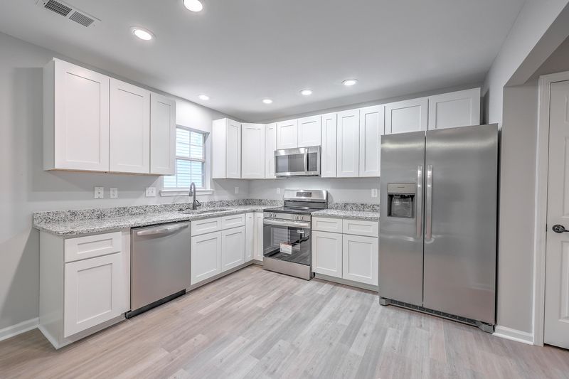4885 Habersham Ln, Summerville, SC 29485