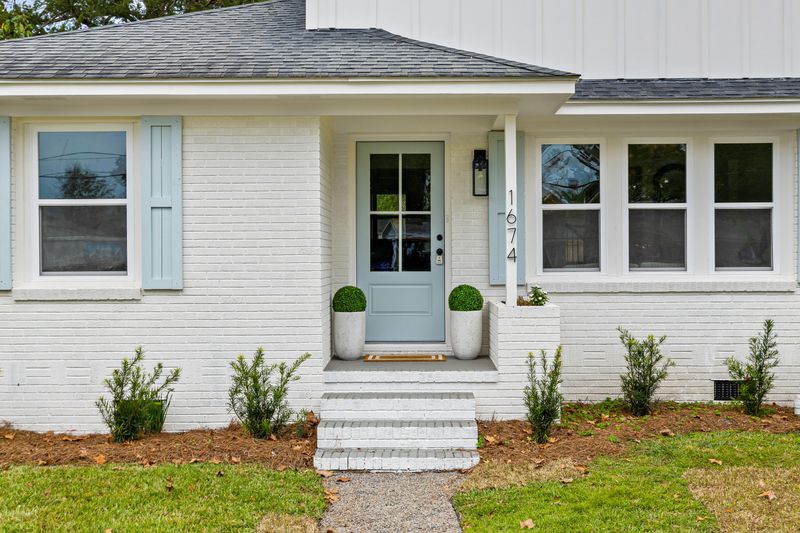 1674 Garden St, Charleston, SC 29407