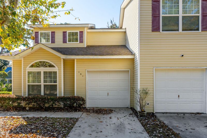 101 Angel Oaks Ct, Ladson, SC 29456