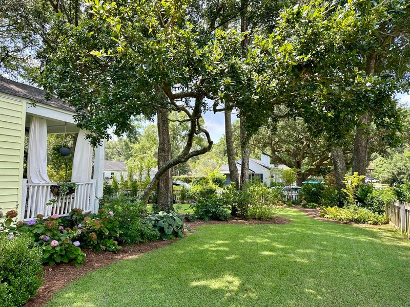 647 Adluh St, Mount Pleasant, SC 29464