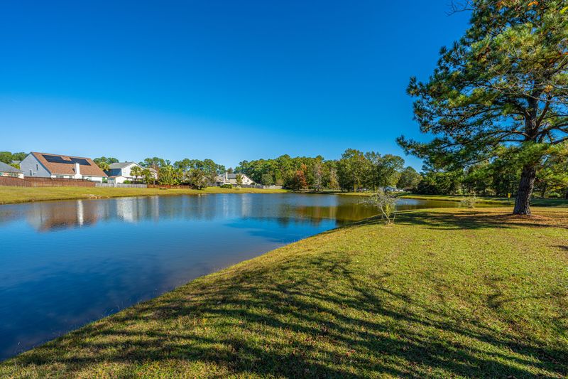 444 Jamestown Dr, Summerville, SC 29486