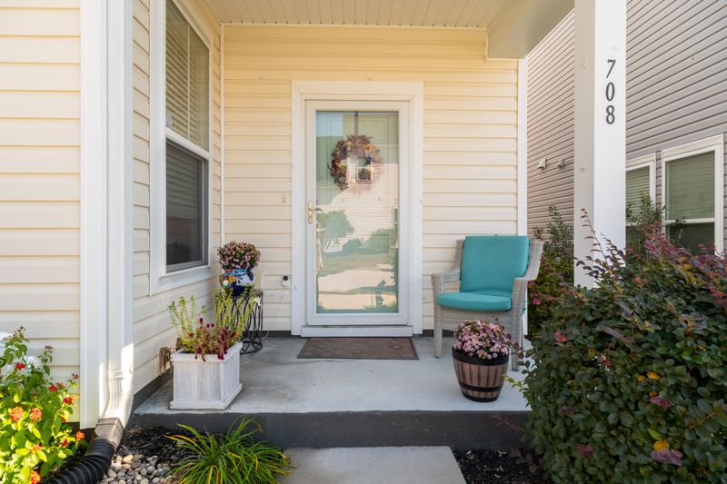 708 Oceana Dr, Charleston, SC 29492