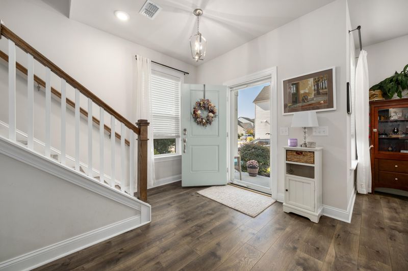 708 Oceana Dr, Charleston, SC 29492