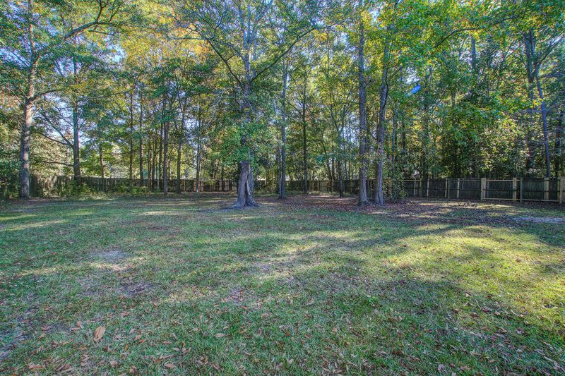 111 Legion Rd, Summerville, SC 29483