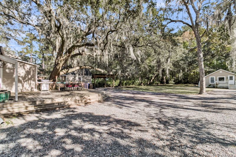 440 Woodland Shores Rd, Charleston, SC 29412