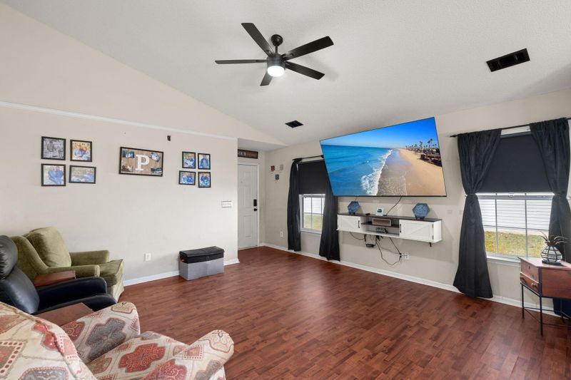 2470 Calamari Ct, North Charleston, SC 29406