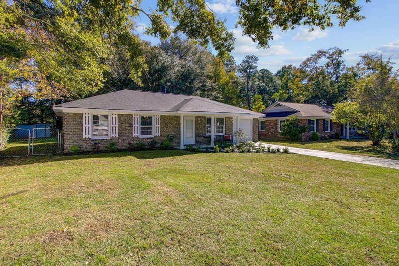 316 Village Green Cir, Summerville, SC 29486