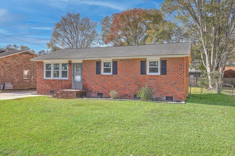 109 Englewood Rd, Goose Creek, SC 29445