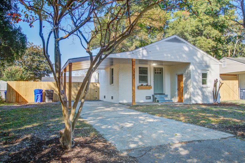 2703 Phyllis St, North Charleston, SC 29405