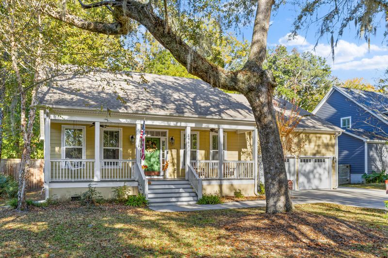 1963 Jewel St, Johns Island, SC 29455