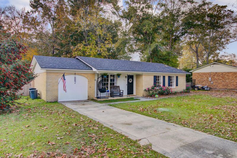 113 Sprucewood Dr, Summerville, SC 29485