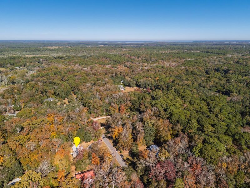 875 Crawford Dr, Edisto Island, SC 29438
