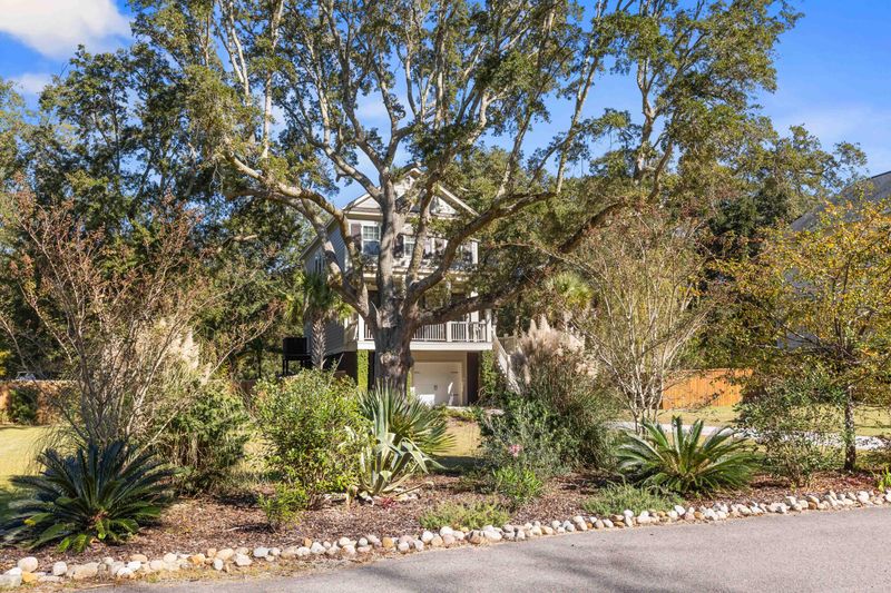 2146 Brown Pelican Ln, Charleston, SC 29412