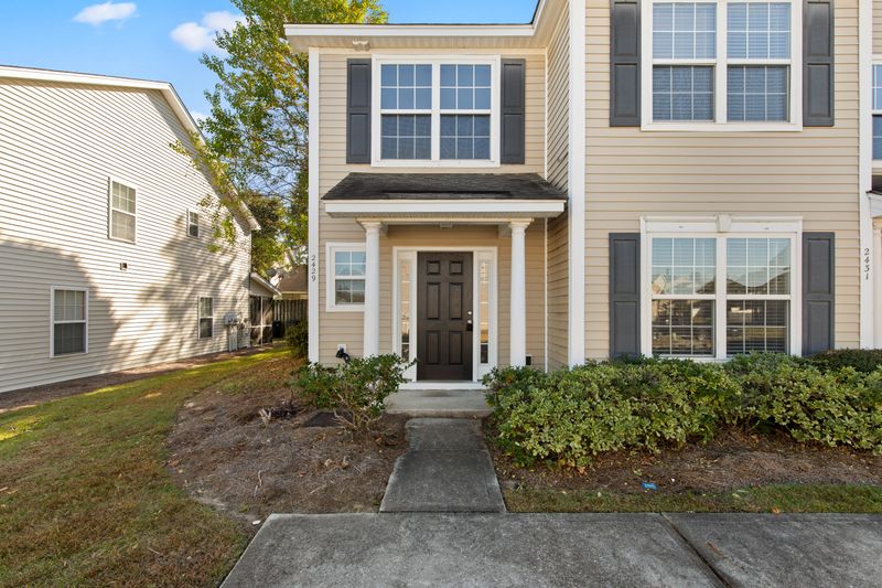 2429 Scholar Ln, North Charleston, SC 29406