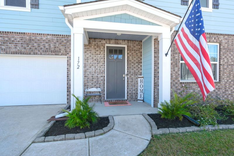 172 Cherry Grove Dr, Summerville, SC 29483