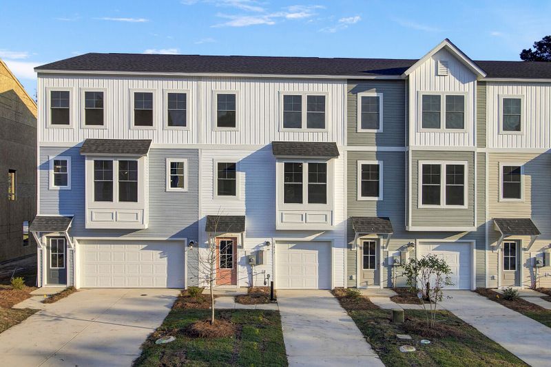526 Heathwood Way, Summerville, SC 29486