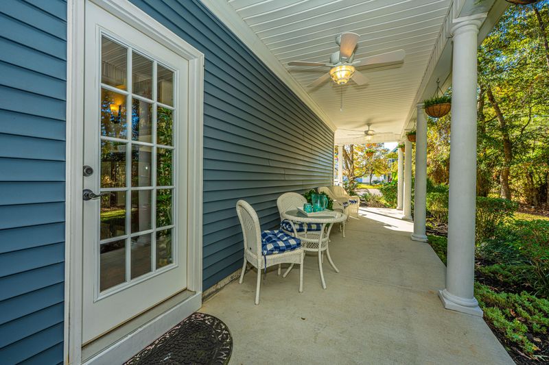 8990 N Red Maple Cir, Summerville, SC 29485