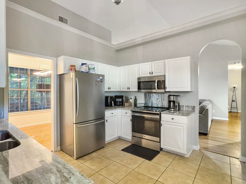 125 Isherwood Dr, Goose Creek, SC 29445