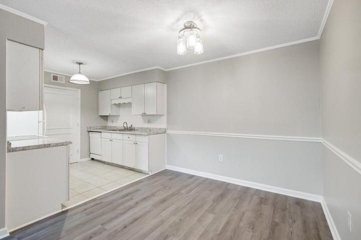 1402 Camp Rd #6d, Charleston, SC 29412
