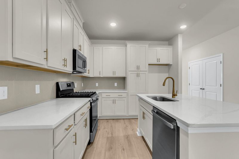 924 Dusk Dr, Summerville, SC 29486