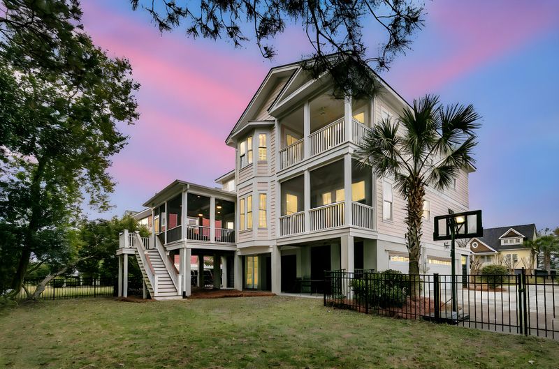 2689 Crooked Stick Ln, Mount Pleasant, SC 29466