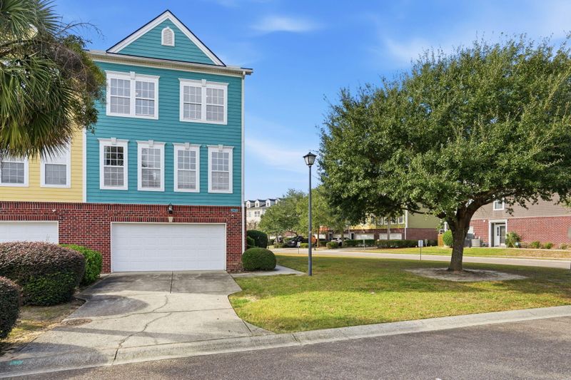9210 Southern Oak Ln, Ladson, SC 29456