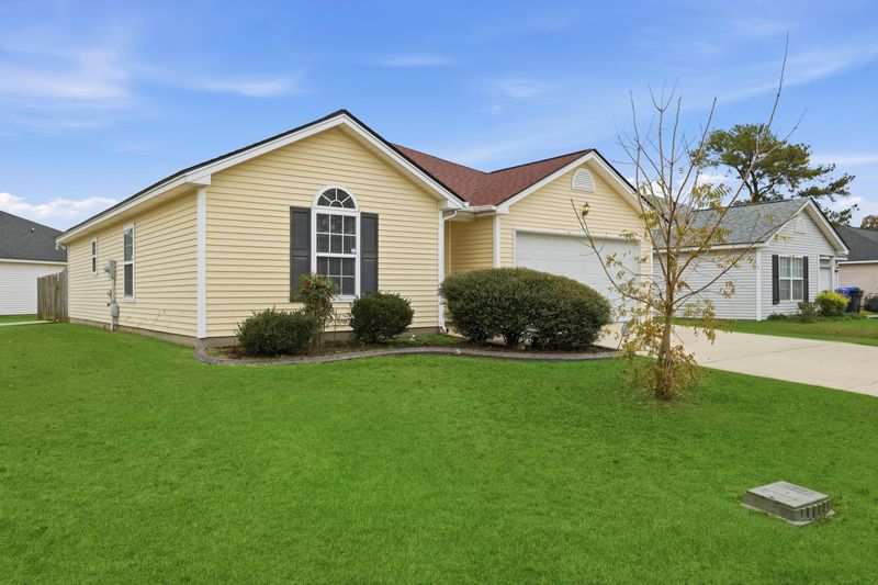 4089 Napoleon Dr, North Charleston, SC 29418