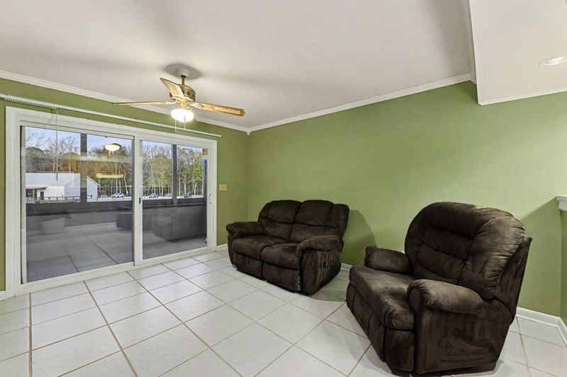 1404 Tailrace Dr, Moncks Corner, SC 29461