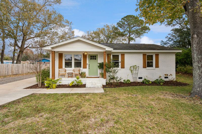 810 Playground Rd, Charleston, SC 29407
