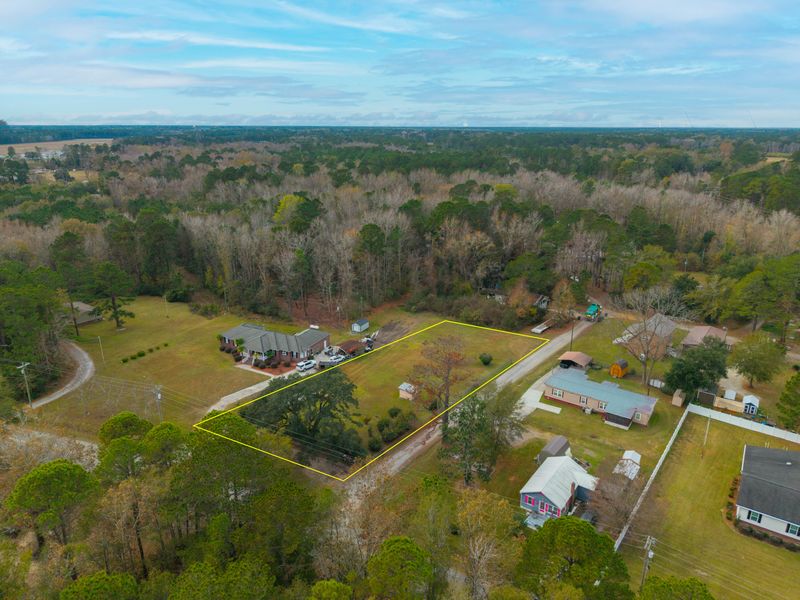 263 Haynesville Ext, Moncks Corner, SC 29461