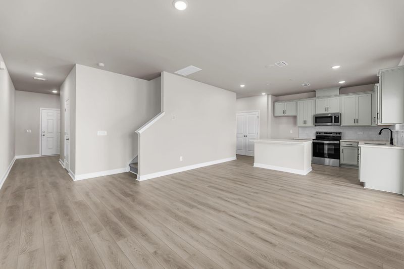 4019 Lemon Grass Ln, Ravenel, SC 29470