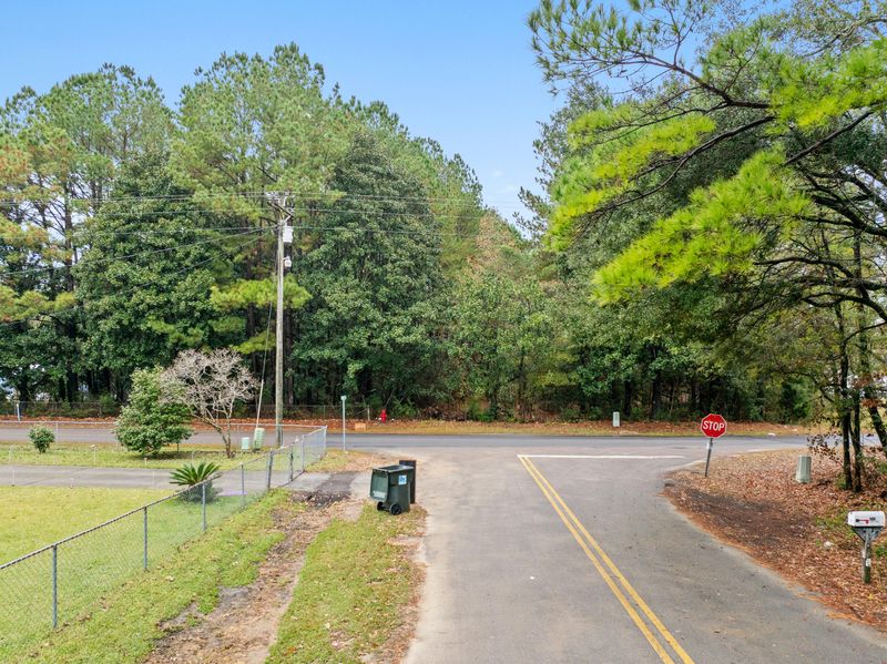 144 Kitfield Rd, Moncks Corner, SC 29461